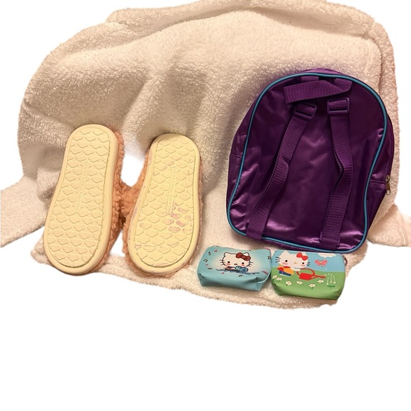 Hello Kitty Curated Bundle - Picture 2 of 10